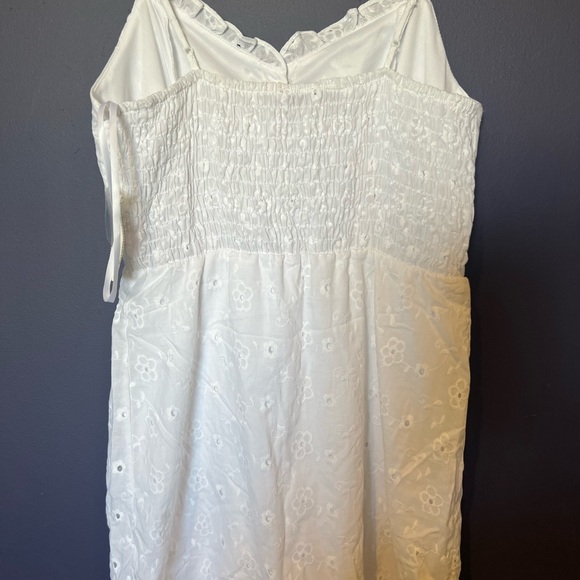 NEW🩷Macy’s  Juniors White Eyelet Summer Dress Size 7/8 - Picture 3 of 8